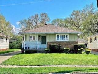 24350 Stephen Avenue, Euclid, OH 44123