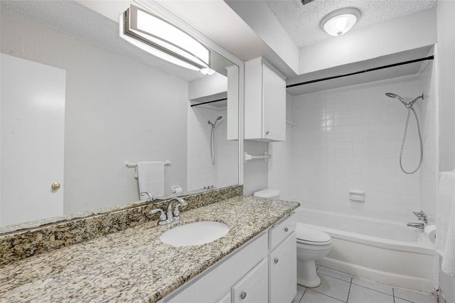 7900 Westheimer Road 241, Houston, TX 77063