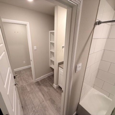 1332 Honey Creek Drive, Desoto, TX 75115