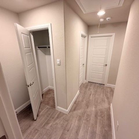 1332 Honey Creek Drive, Desoto, TX 75115