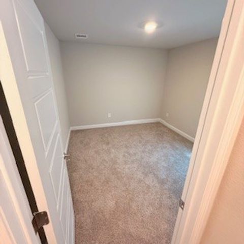 1332 Honey Creek Drive, Desoto, TX 75115