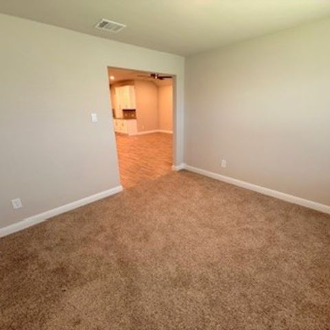 1332 Honey Creek Drive, Desoto, TX 75115