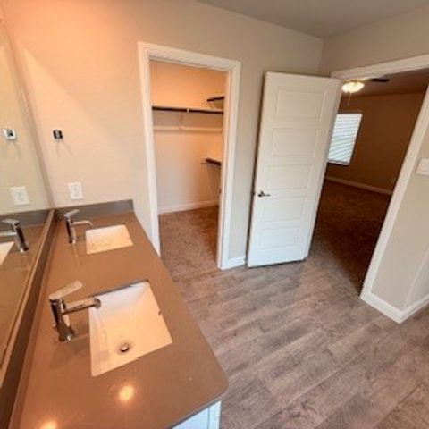 1332 Honey Creek Drive, Desoto, TX 75115