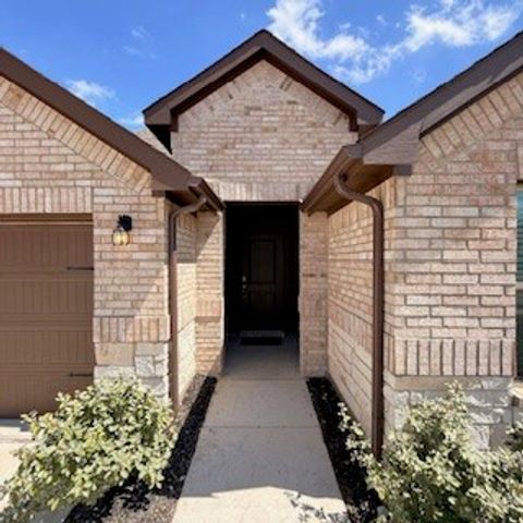 1332 Honey Creek Drive, Desoto, TX 75115