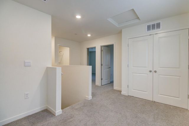 7761 Forestdale Way, Elk Grove, CA 95758