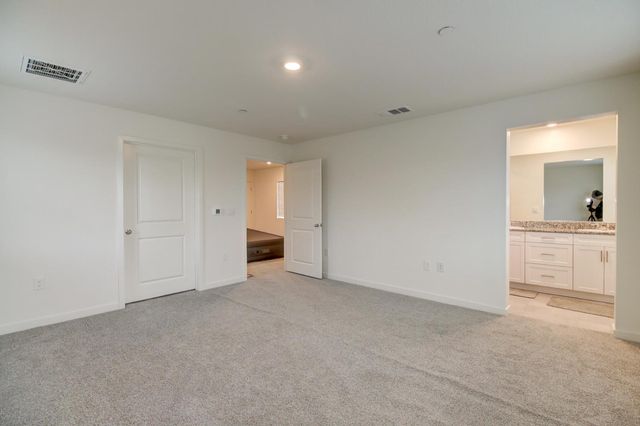 7761 Forestdale Way, Elk Grove, CA 95758