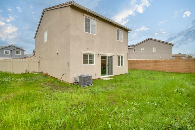 7761 Forestdale Way, Elk Grove, CA 95758