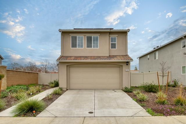 7761 Forestdale Way, Elk Grove, CA 95758