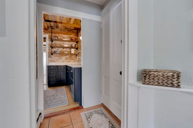 11 North Line Road, Wolfeboro, NH 03894