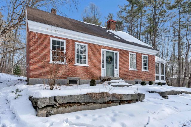 11 North Line Road, Wolfeboro, NH 03894