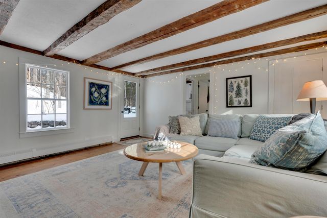 11 North Line Road, Wolfeboro, NH 03894