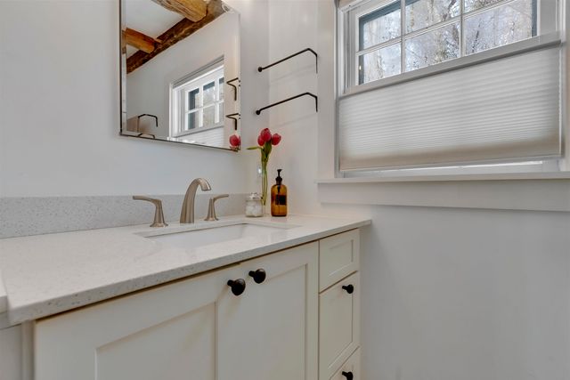 11 North Line Road, Wolfeboro, NH 03894