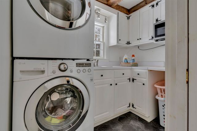 11 North Line Road, Wolfeboro, NH 03894