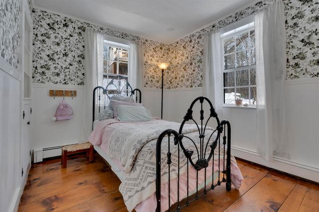 11 North Line Road, Wolfeboro, NH 03894