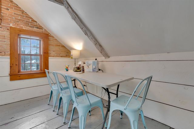 11 North Line Road, Wolfeboro, NH 03894