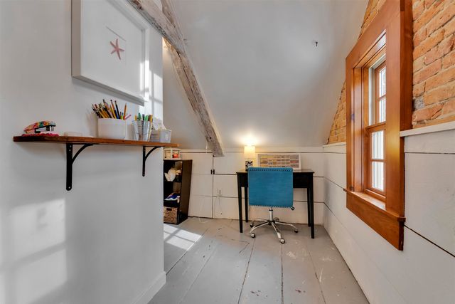 11 North Line Road, Wolfeboro, NH 03894