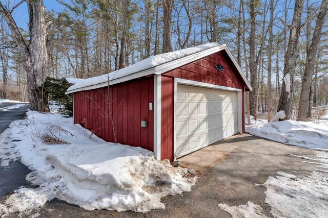 11 North Line Road, Wolfeboro, NH 03894