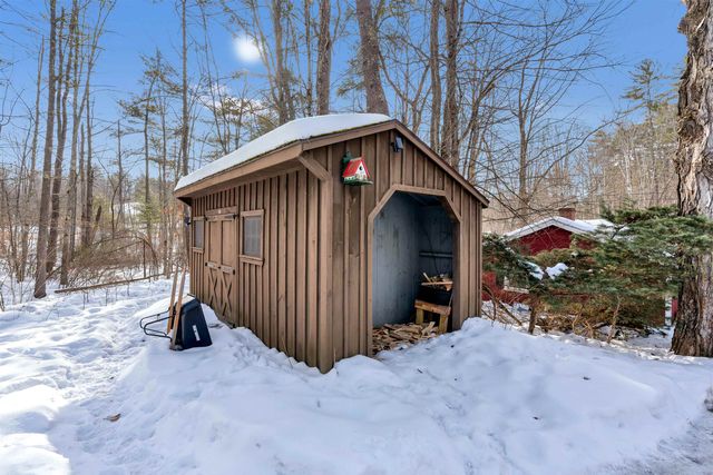 11 North Line Road, Wolfeboro, NH 03894