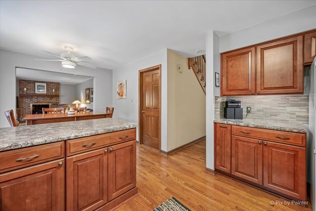 4402 FOX CREEK Drive, Crystal Lake, IL 60012