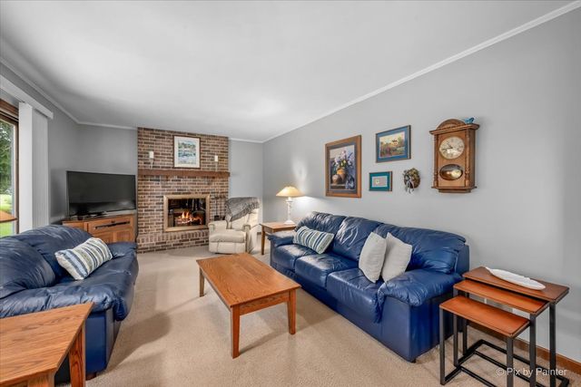 4402 FOX CREEK Drive, Crystal Lake, IL 60012