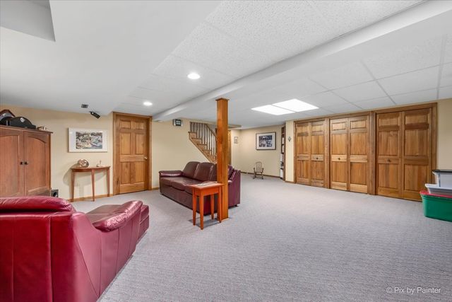 4402 FOX CREEK Drive, Crystal Lake, IL 60012