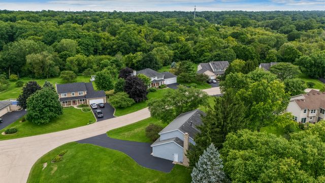 4402 FOX CREEK Drive, Crystal Lake, IL 60012
