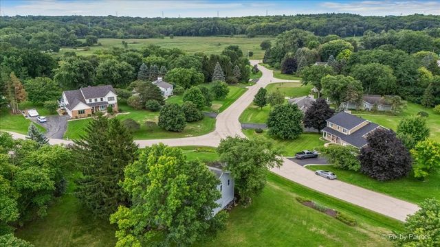 4402 FOX CREEK Drive, Crystal Lake, IL 60012