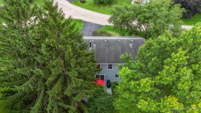 4402 FOX CREEK Drive, Crystal Lake, IL 60012