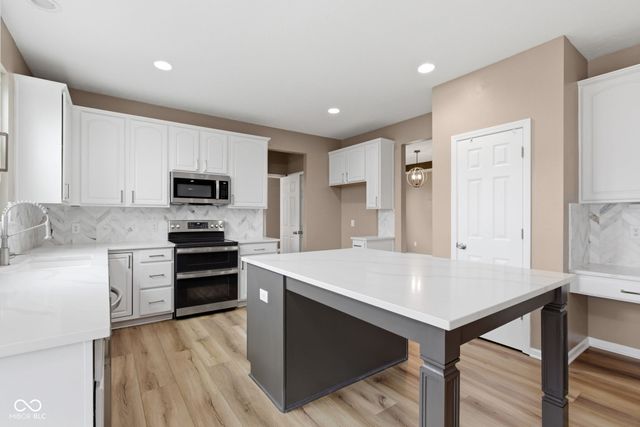 7230 Rodney Place, Noblesville, IN 46062