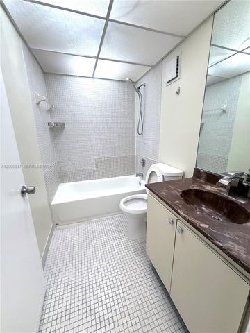 10835 SW 112th Ave 306, Miami, FL 33176