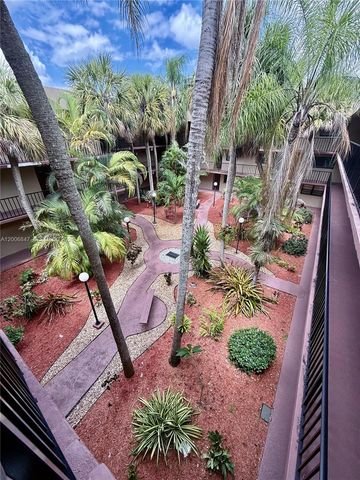 10835 SW 112th Ave 306, Miami, FL 33176