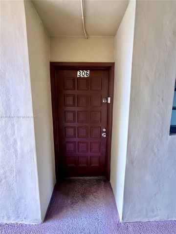 10835 SW 112th Ave 306, Miami, FL 33176