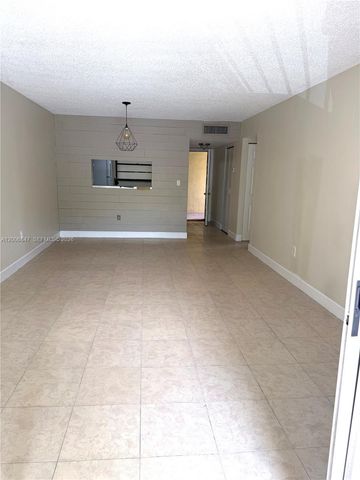 10835 SW 112th Ave 306, Miami, FL 33176