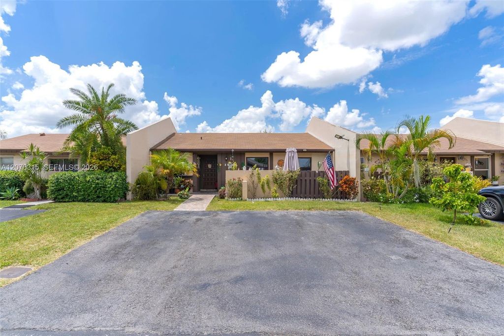 12202 SW 111th Lane, Miami, FL 33186