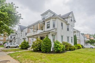 407-409 Sumner Ave, Springfield, MA 01108