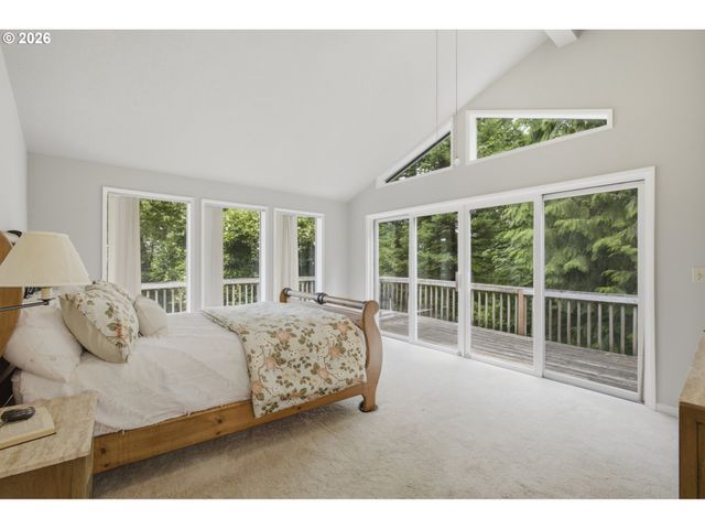 12208 Sw 34TH Ave, Portland, OR 97219
