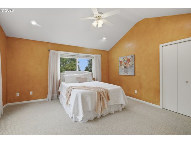 12208 Sw 34TH Ave, Portland, OR 97219