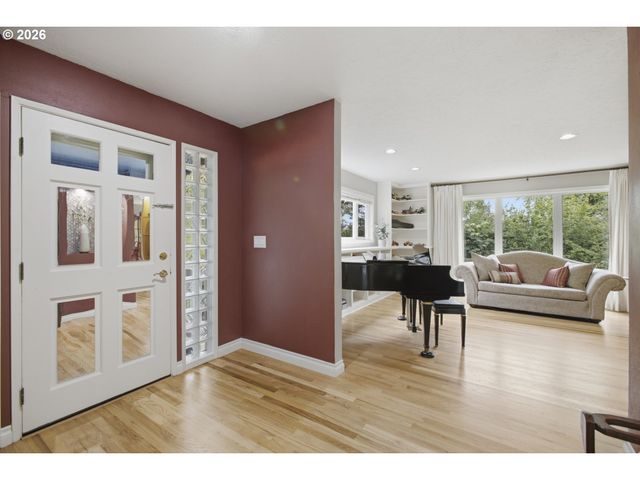 12208 Sw 34TH Ave, Portland, OR 97219