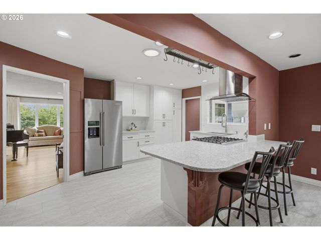 12208 Sw 34TH Ave, Portland, OR 97219