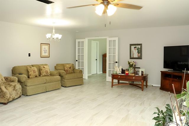 8424 NW 2 PLACE, Gainesville, FL 32607