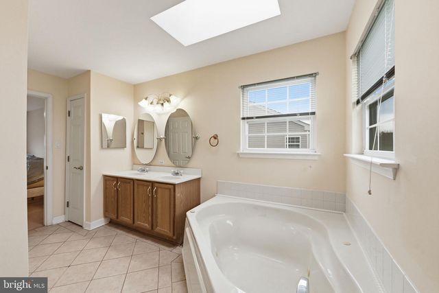 308 WATERVIEW DR, New Castle, DE 19720