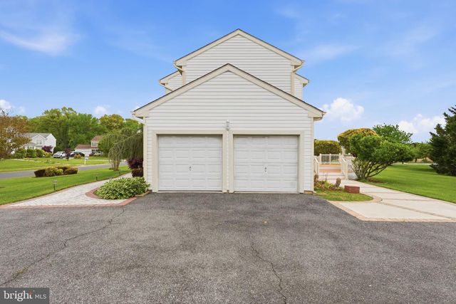 308 WATERVIEW DR, New Castle, DE 19720