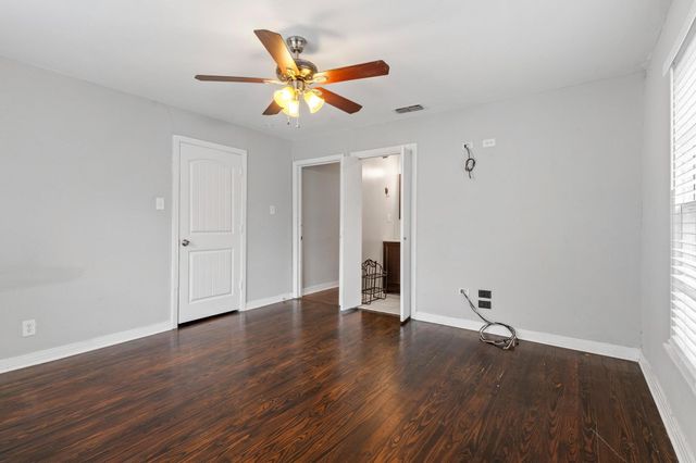 702 W Bells Boulevard, Bells, TX 75414