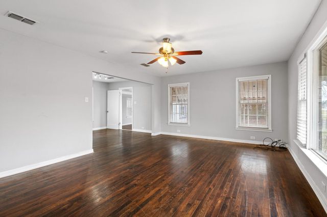 702 W Bells Boulevard, Bells, TX 75414