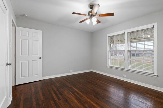 702 W Bells Boulevard, Bells, TX 75414
