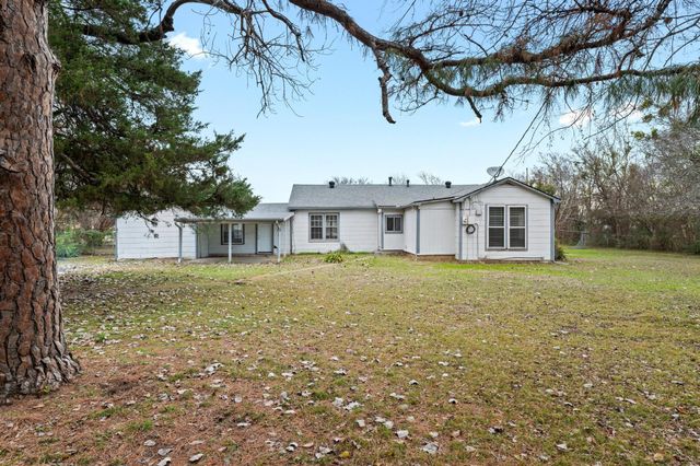702 W Bells Boulevard, Bells, TX 75414
