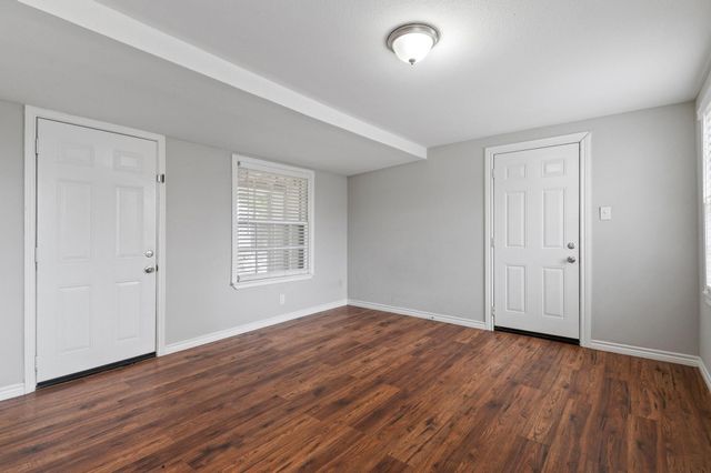 702 W Bells Boulevard, Bells, TX 75414