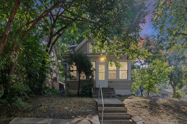 3400 Aldrich Avenue N, Minneapolis, MN 55412