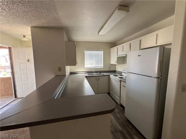 2989 Juniper Hills Boulevard 203, Las Vegas, NV 89142