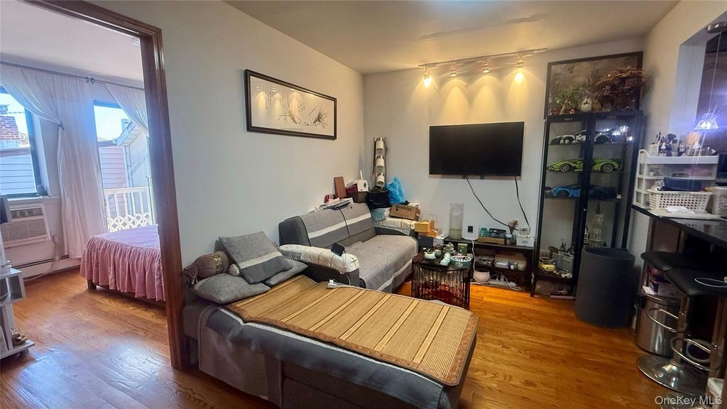 37-33 107th Street 3B, Corona, NY 11368 — photo 4